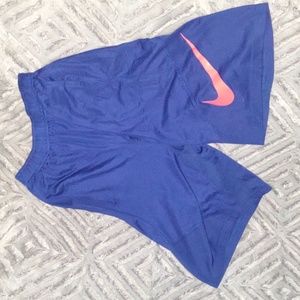 Kids Nike xl shorts
